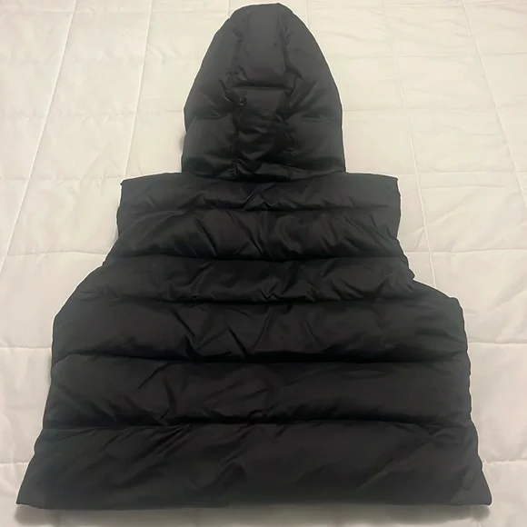 Gap cropped puff vest - Picture 5 of 10